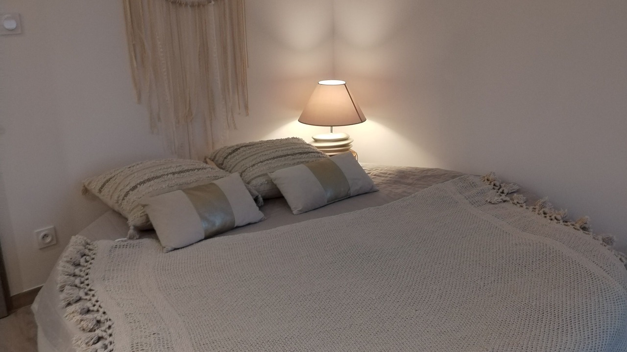 Photo of Bedroom in Pont-Saint-Esprit