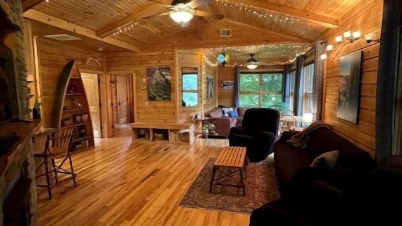 Photo of Livingroom in Keene