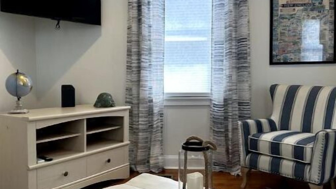 Photo of Livingroom in Salem