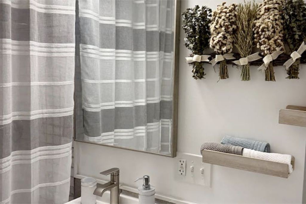 Photo of Bathroom in Salem