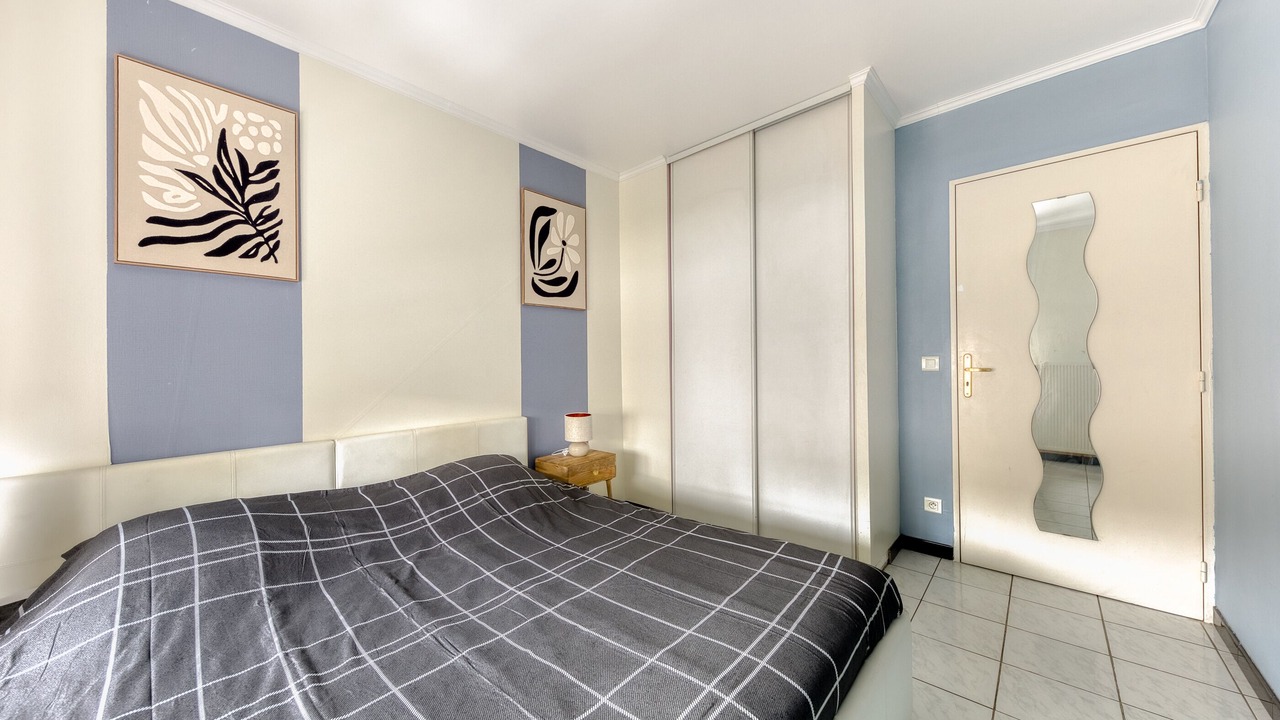 Photo of Bedroom in Orly