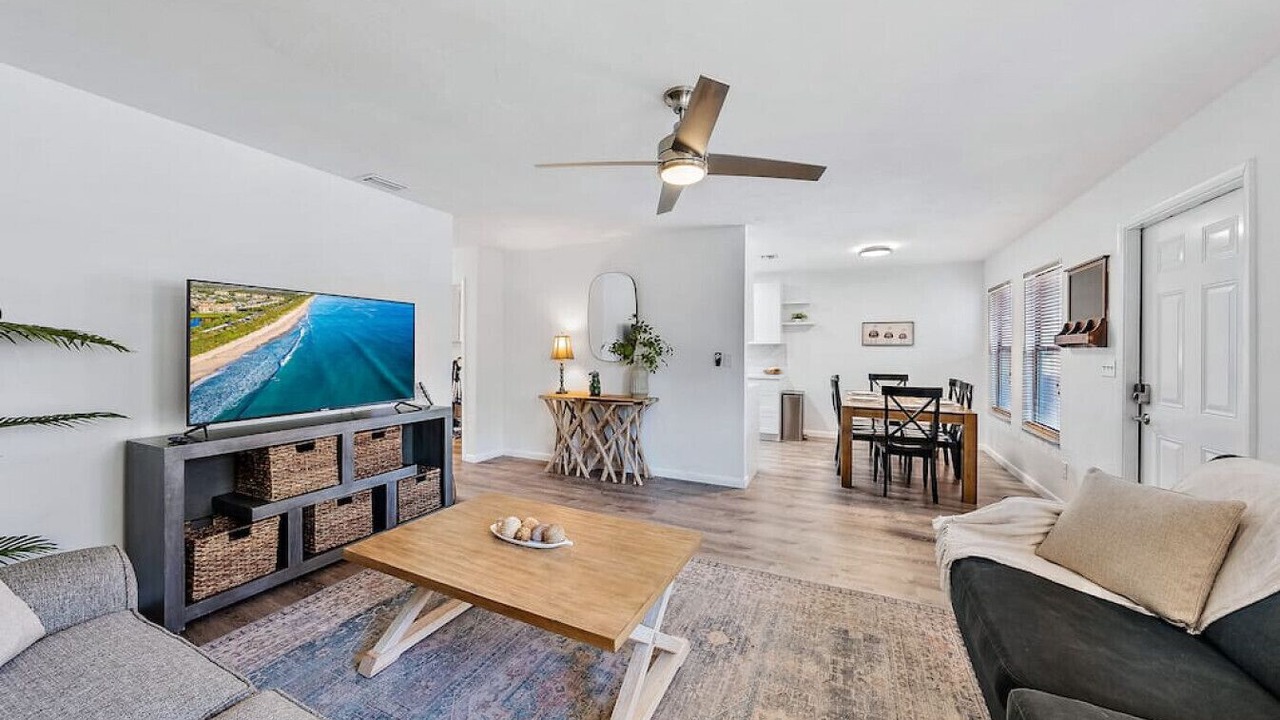 Photo of Livingroom in North Palm Beach Heights