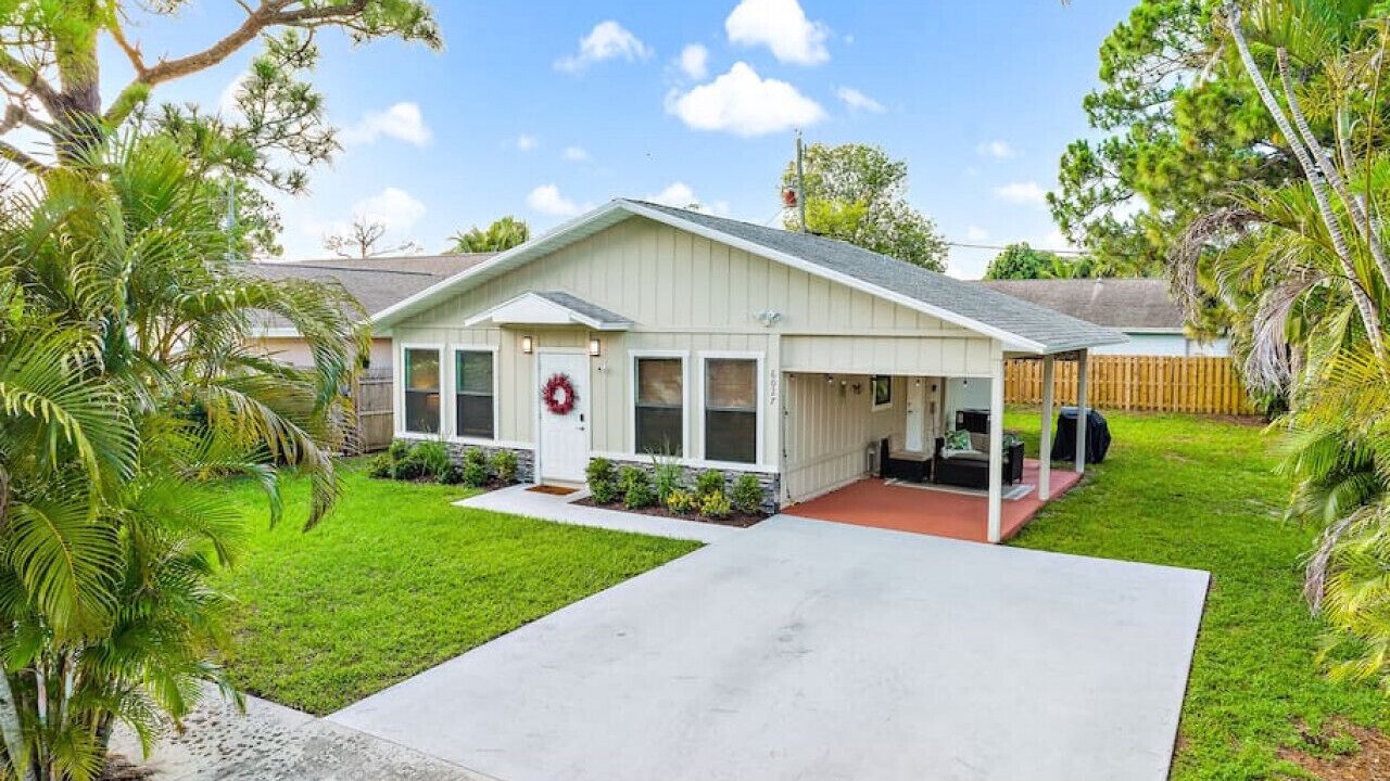 Photo of Outdoor in North Palm Beach Heights
