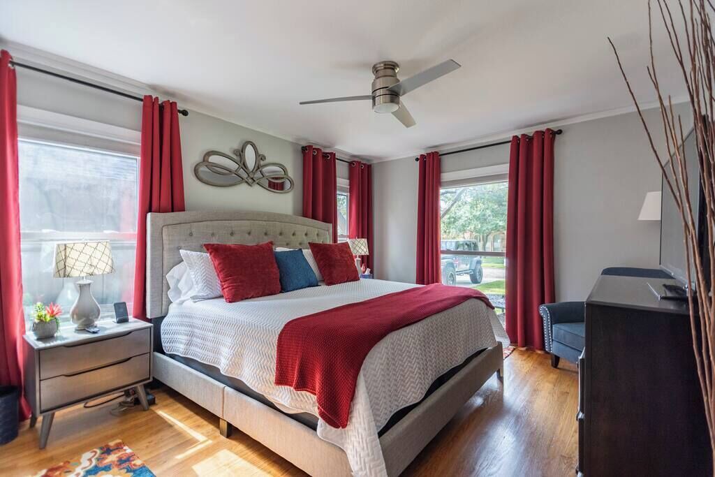 Photo of Bedroom in Glencoe