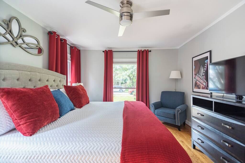 Photo of Bedroom in Glencoe