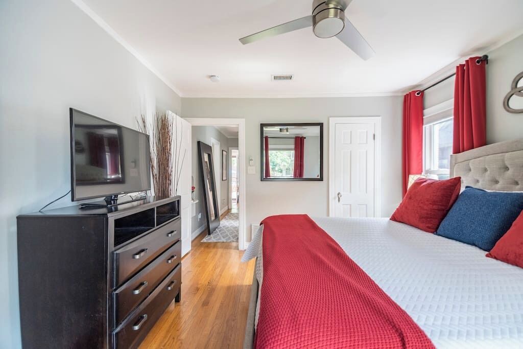 Photo of Bedroom in Glencoe