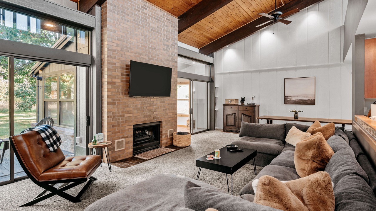 Photo of Livingroom in Bellaire