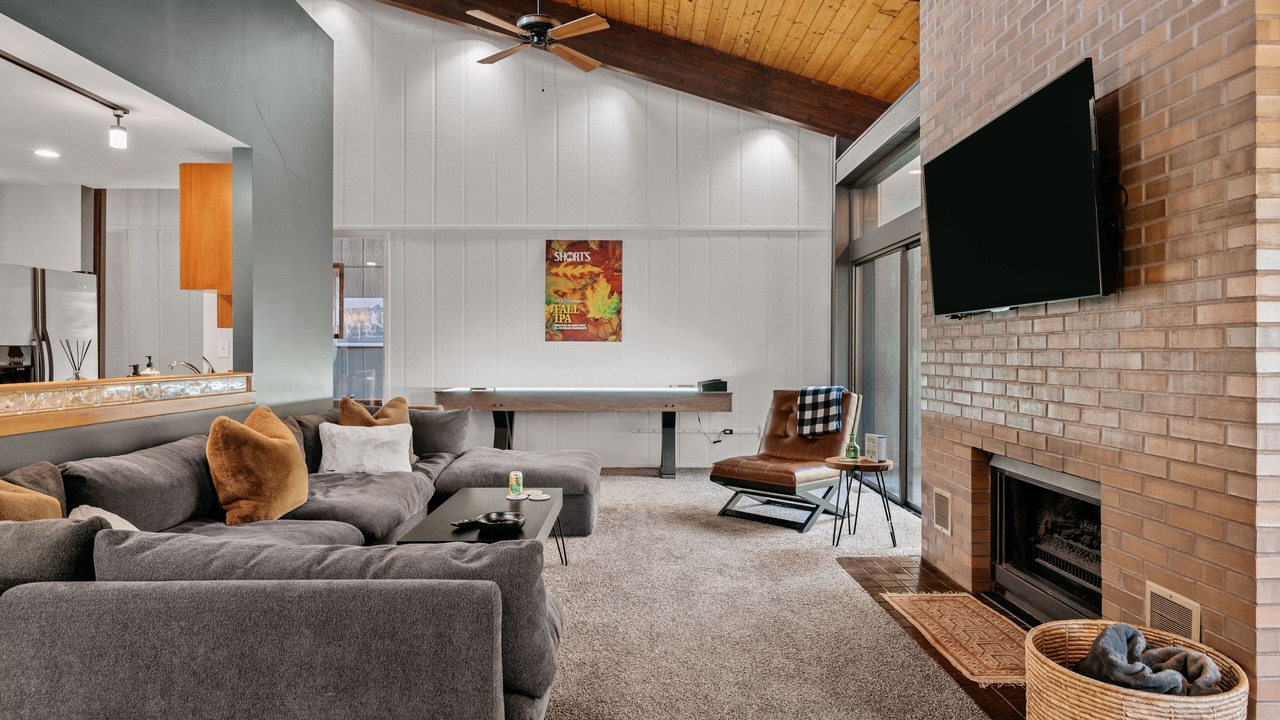Photo of Livingroom in Bellaire