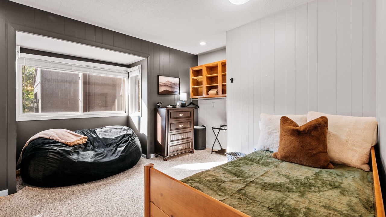 Photo of Bedroom in Bellaire