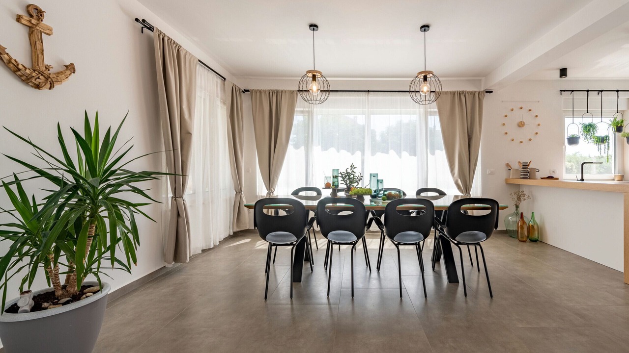 Photo of Livingroom in Muline