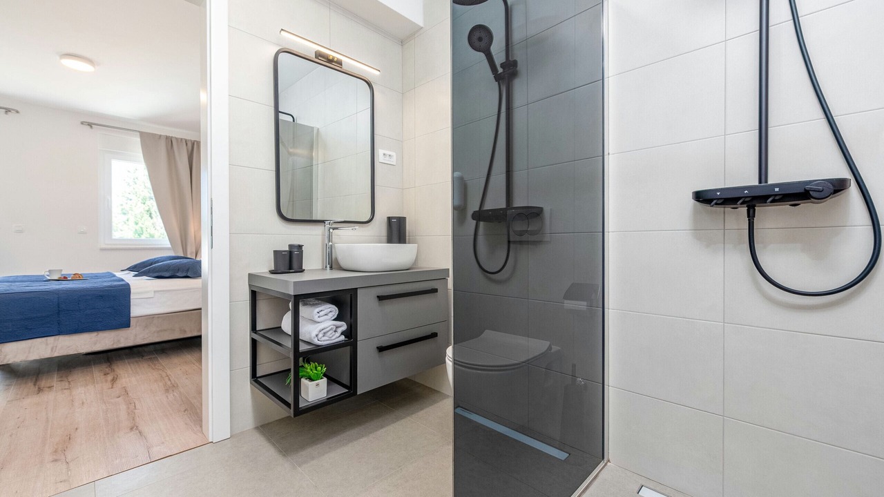 Photo of Bathroom in Muline