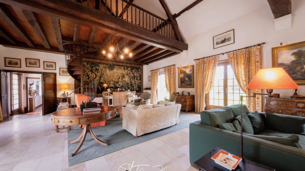 Photo of Livingroom in Saint-Aignan-le-Jaillard