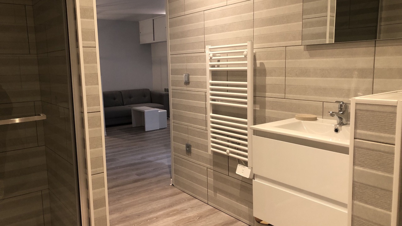 Photo of Bathroom in Bourseville