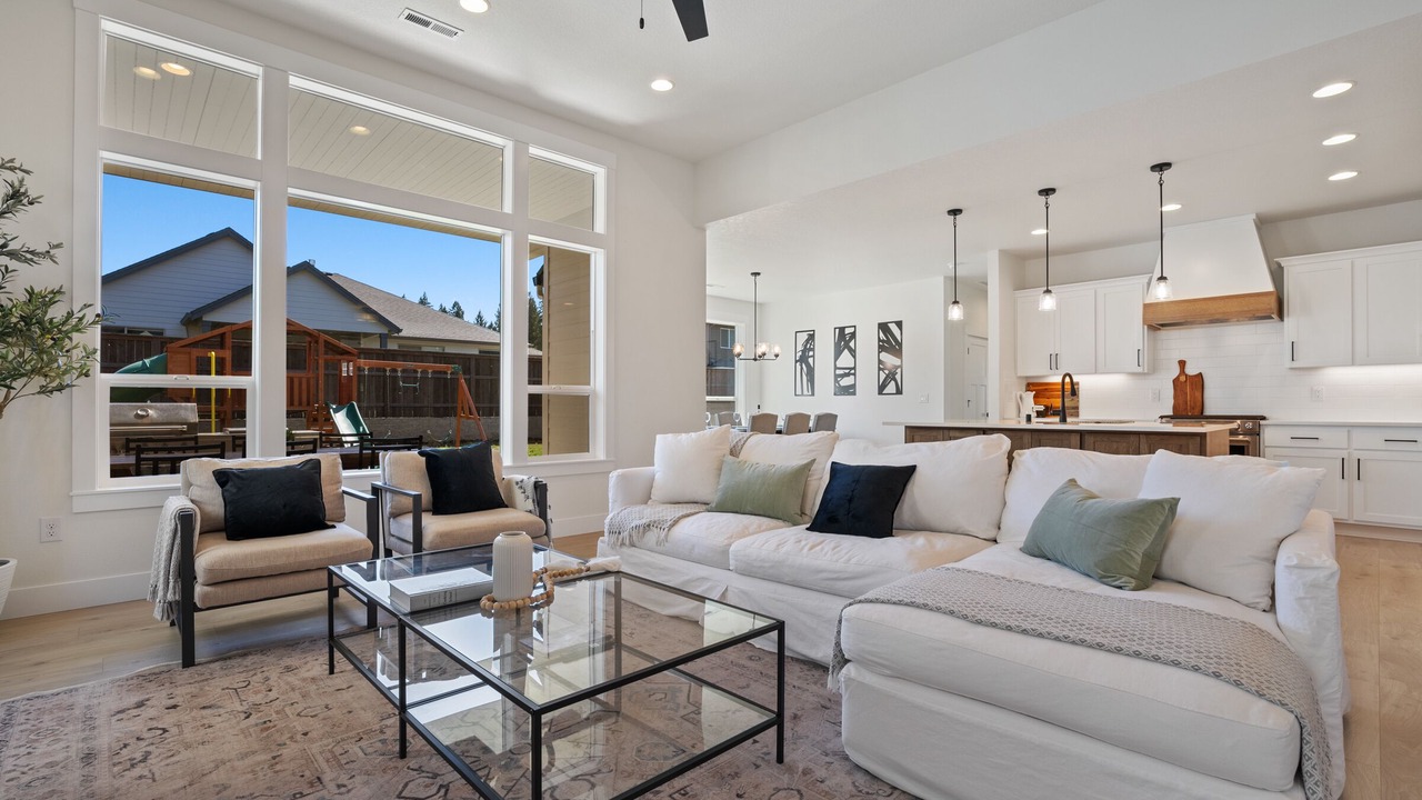 Photo of Livingroom in Brush Prairie