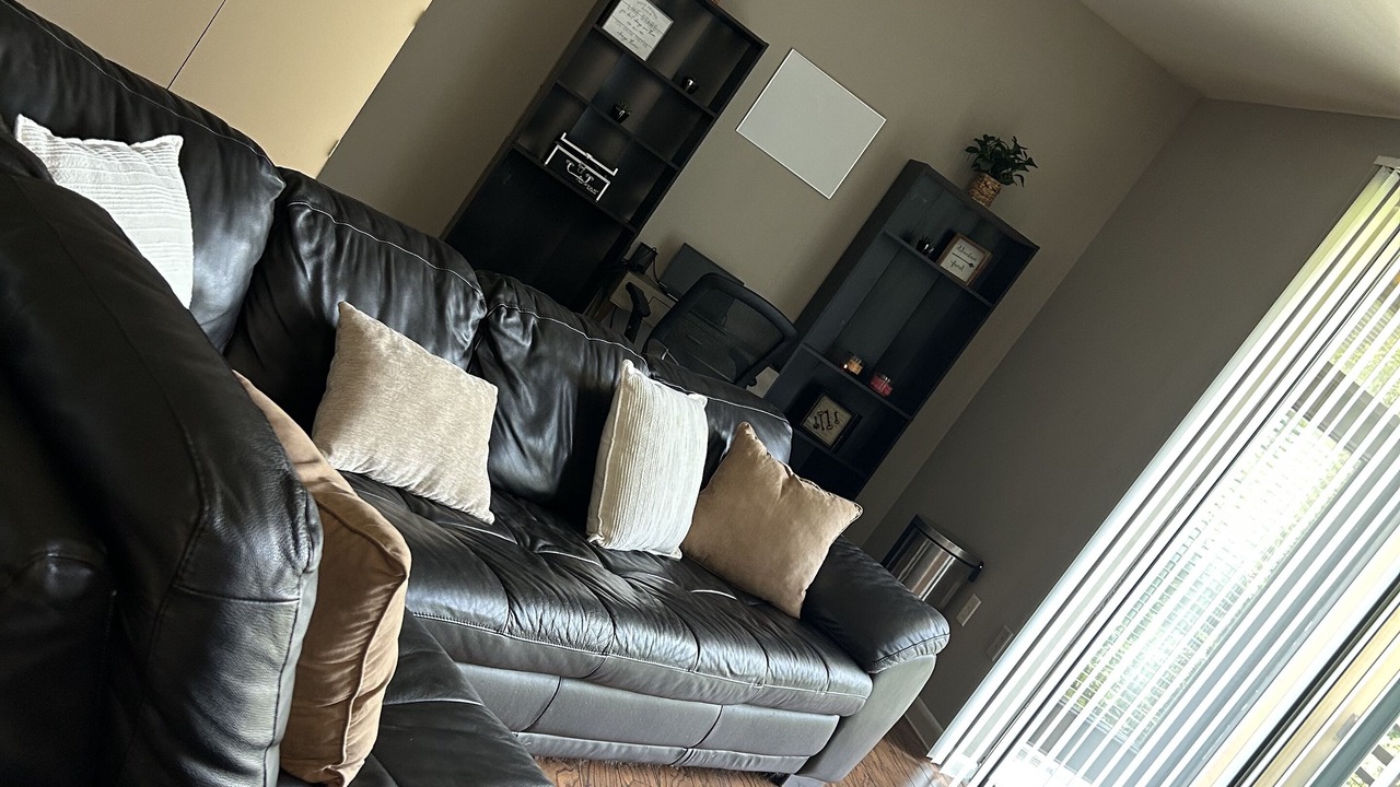 Photo of Livingroom in Legacy Park