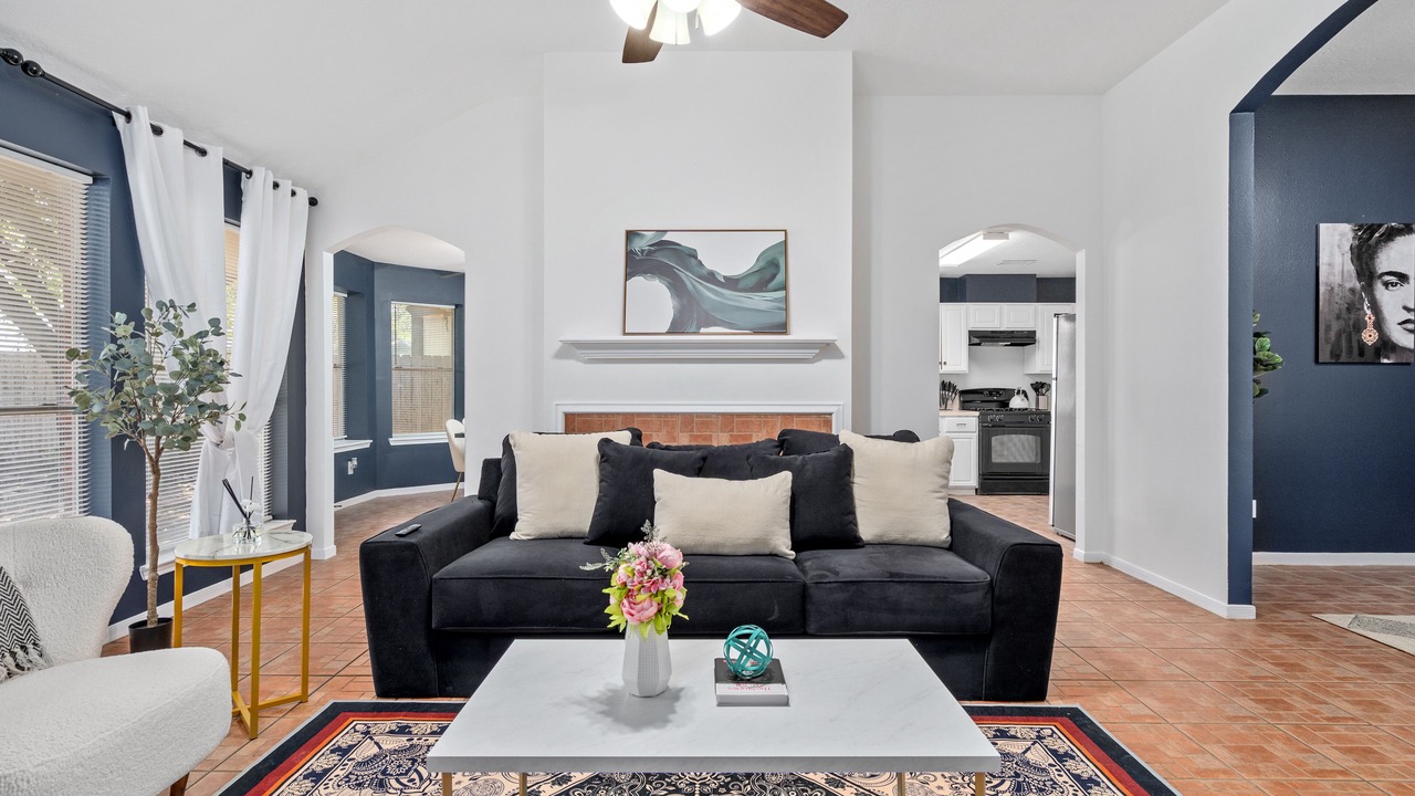 Photo of Livingroom in Cypress