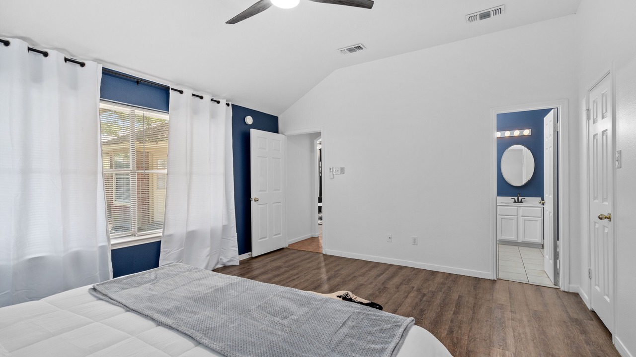 Photo of Bedroom in Cypress