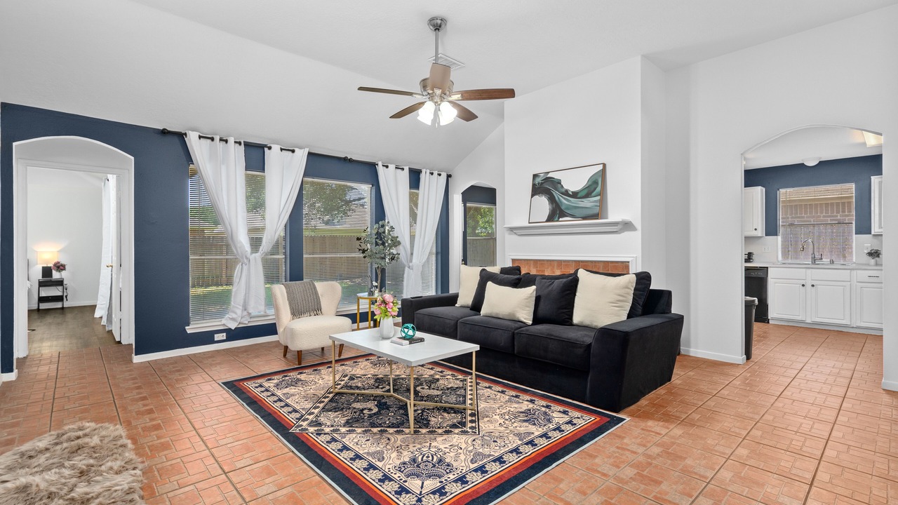Photo of Livingroom in Cypress