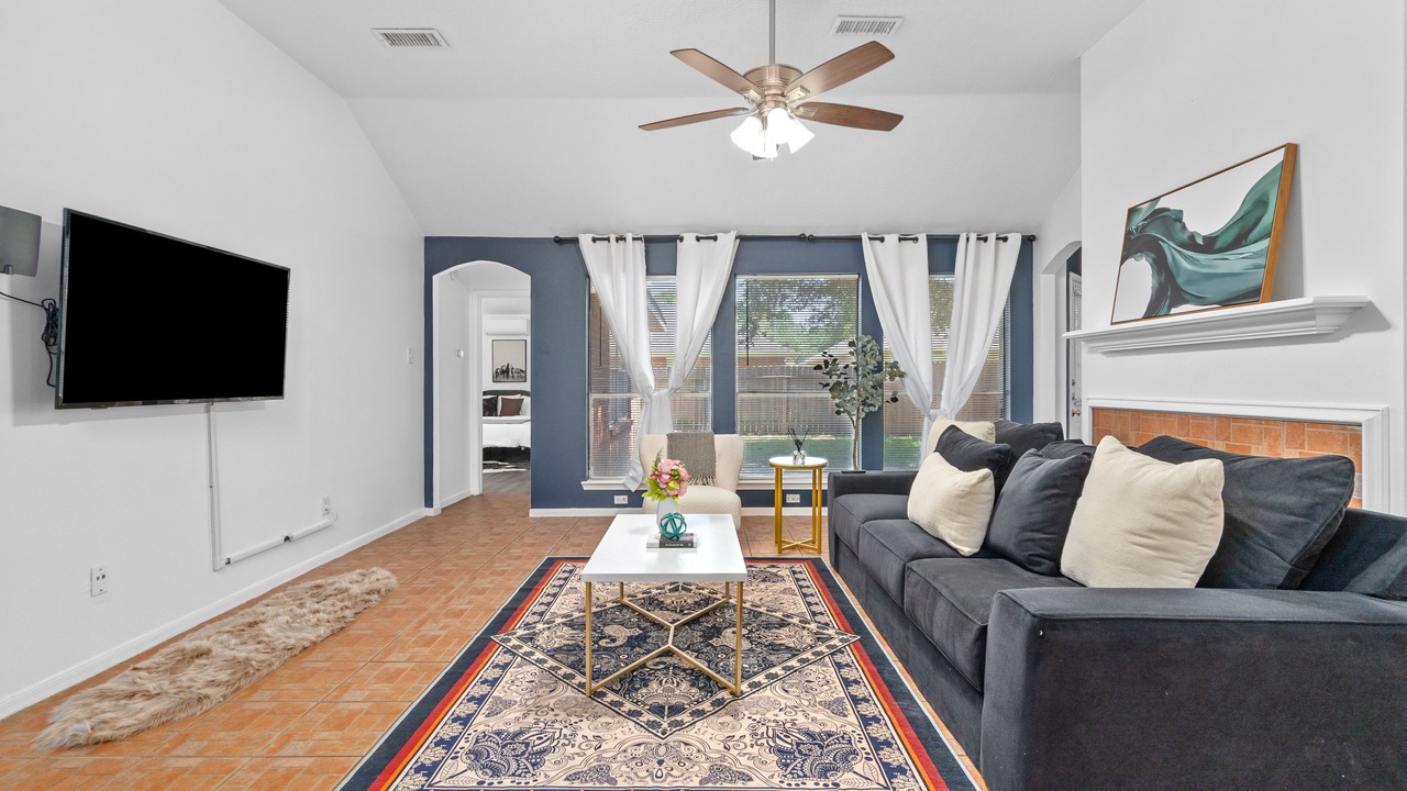 Photo of Livingroom in Cypress