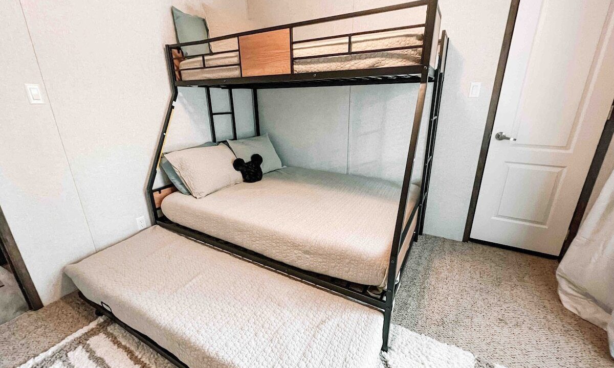 Photo of Bedroom in Checotah