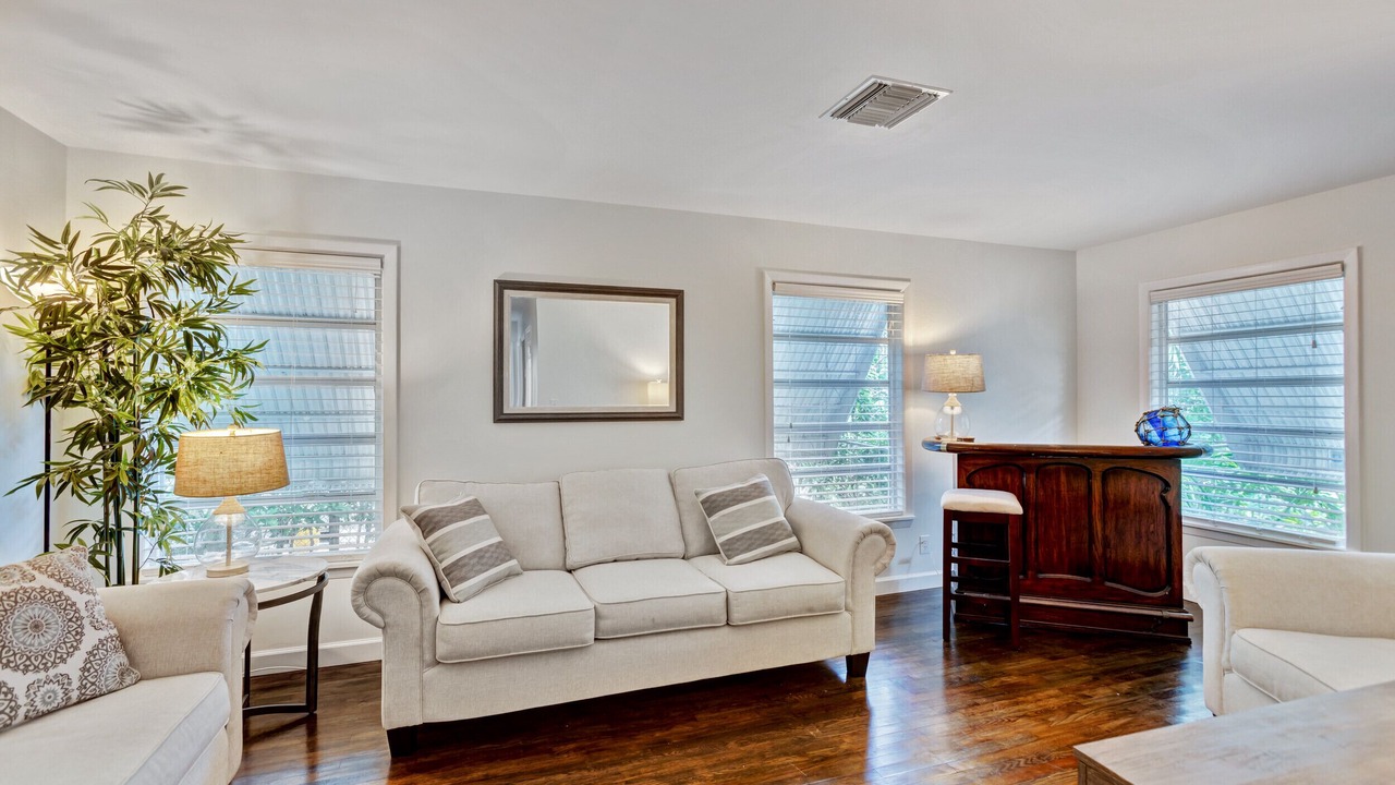 Photo of Livingroom in Parker Ridge