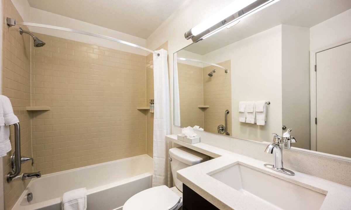 Photo of Bathroom in South Hills
