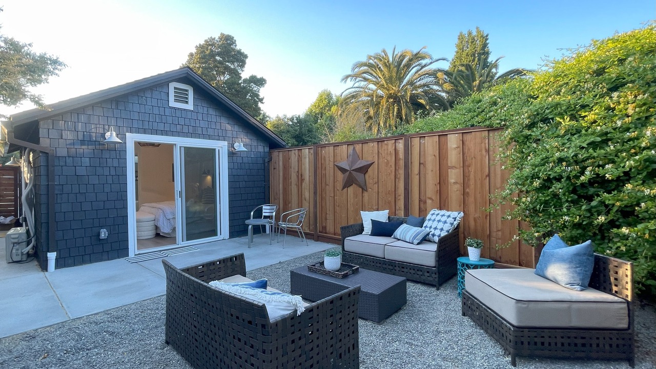 Photo of Others in Strawberry