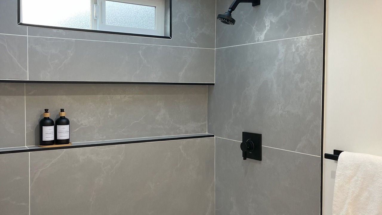 Photo of Bathroom in Strawberry