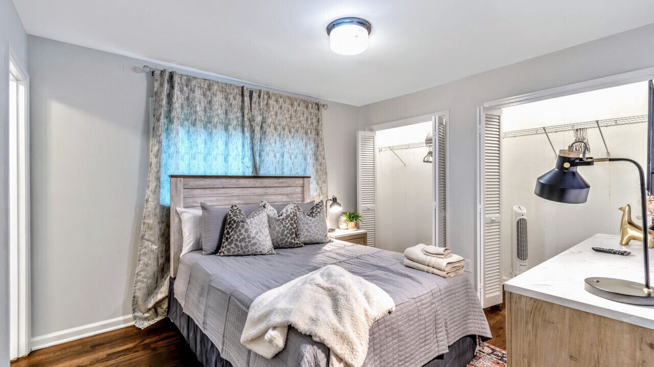 Photo of Bedroom in Dunwoody