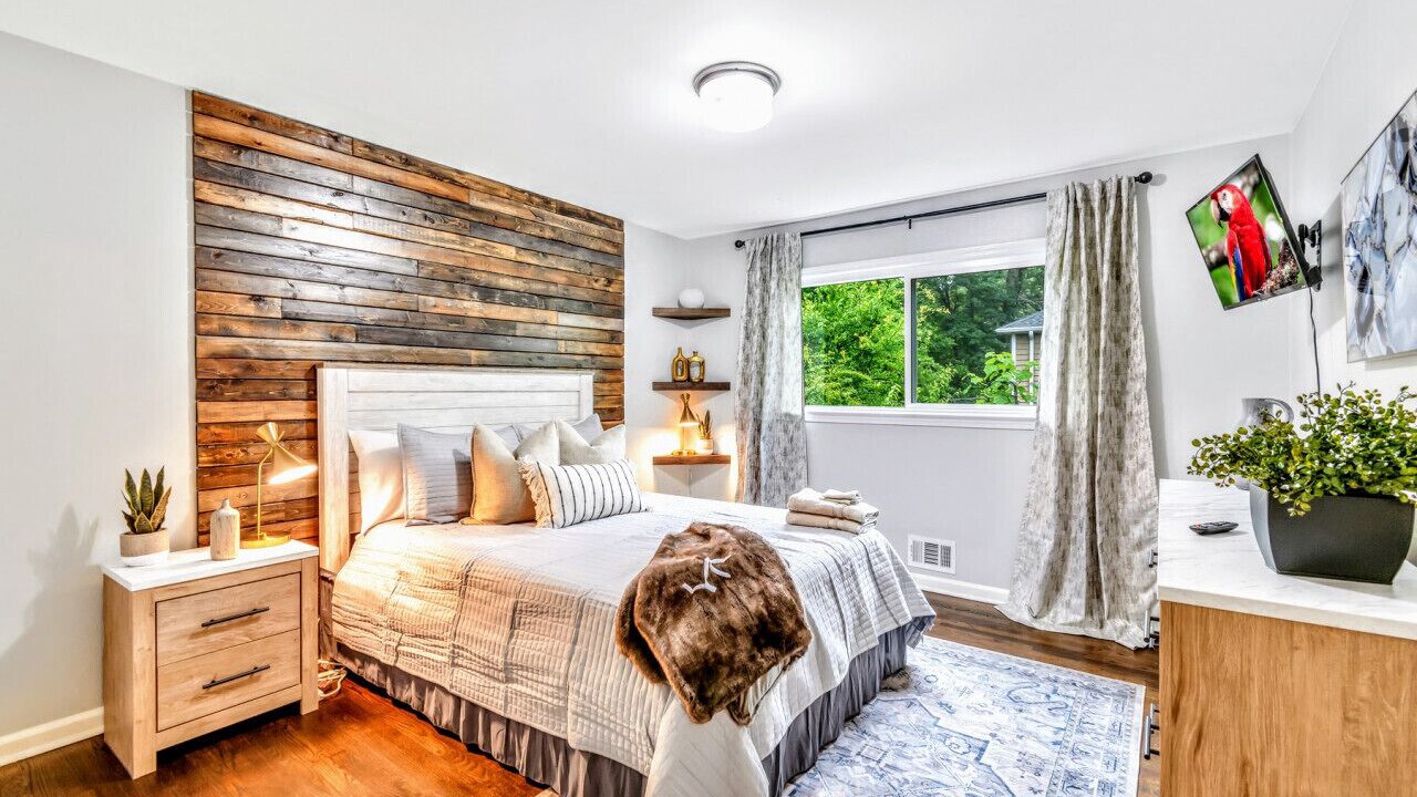 Photo of Bedroom in Dunwoody