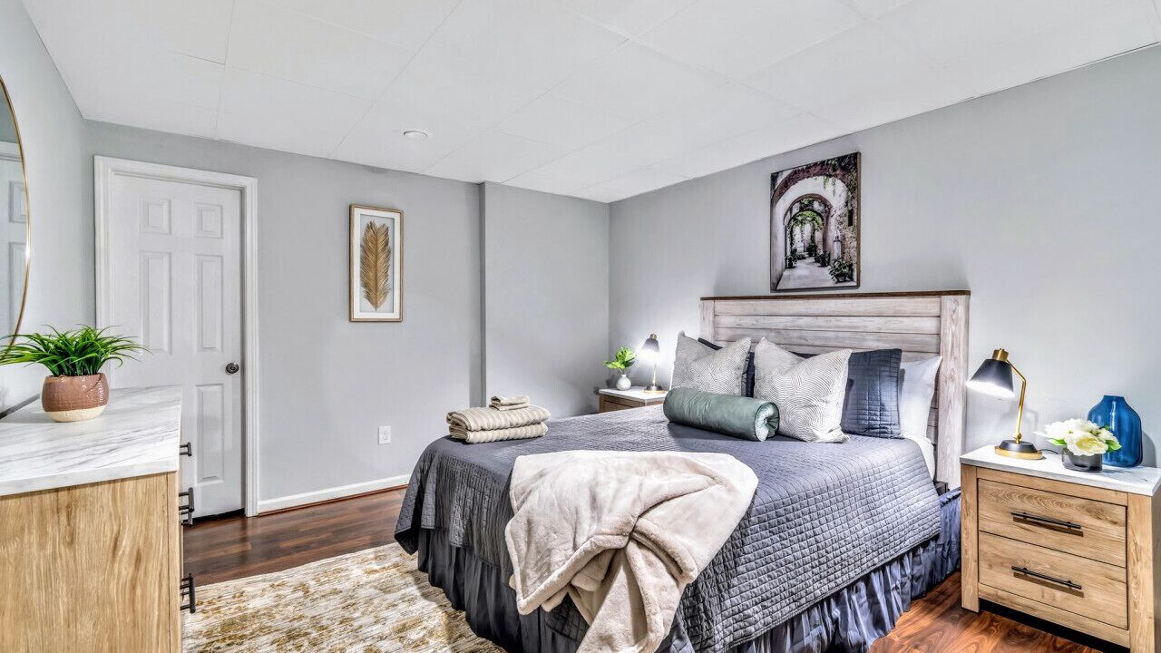 Photo of Bedroom in Dunwoody