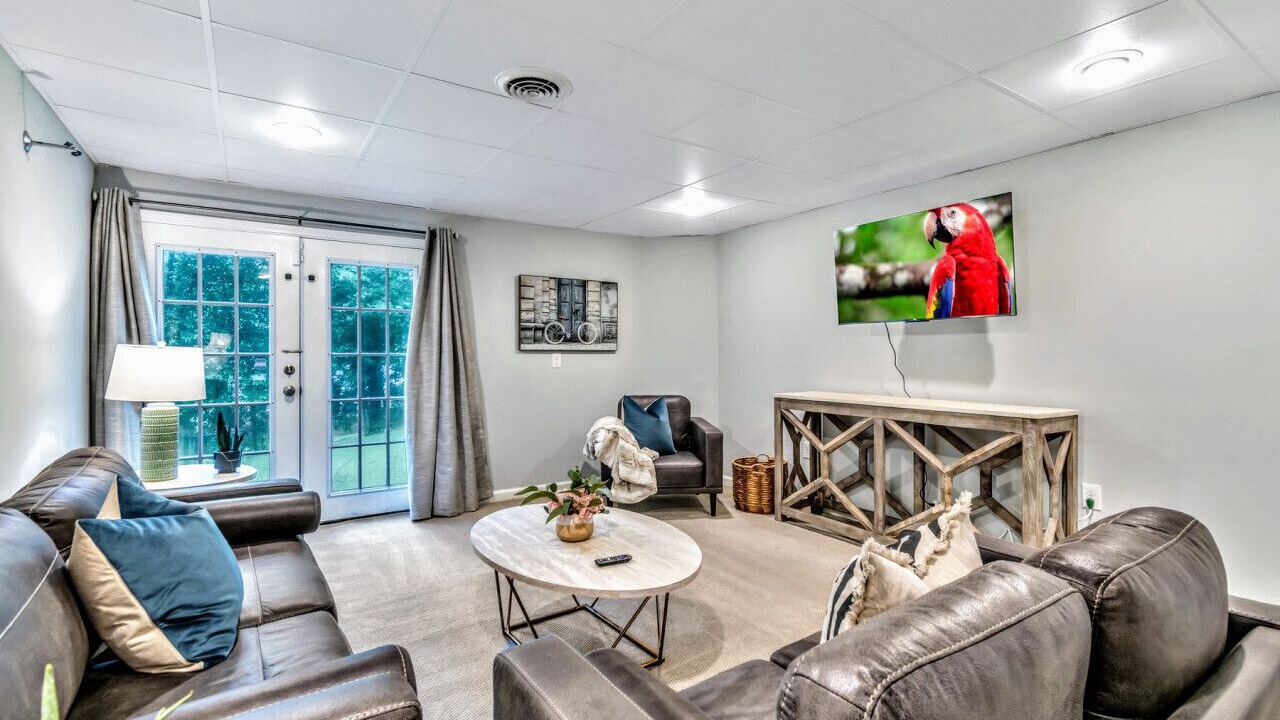 Photo of Livingroom in Dunwoody