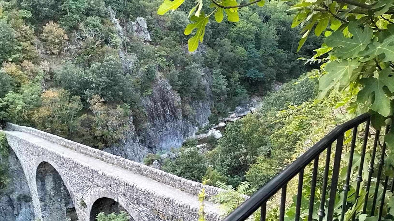 Photo of Patio Balcony in Pont-de-Labeaume