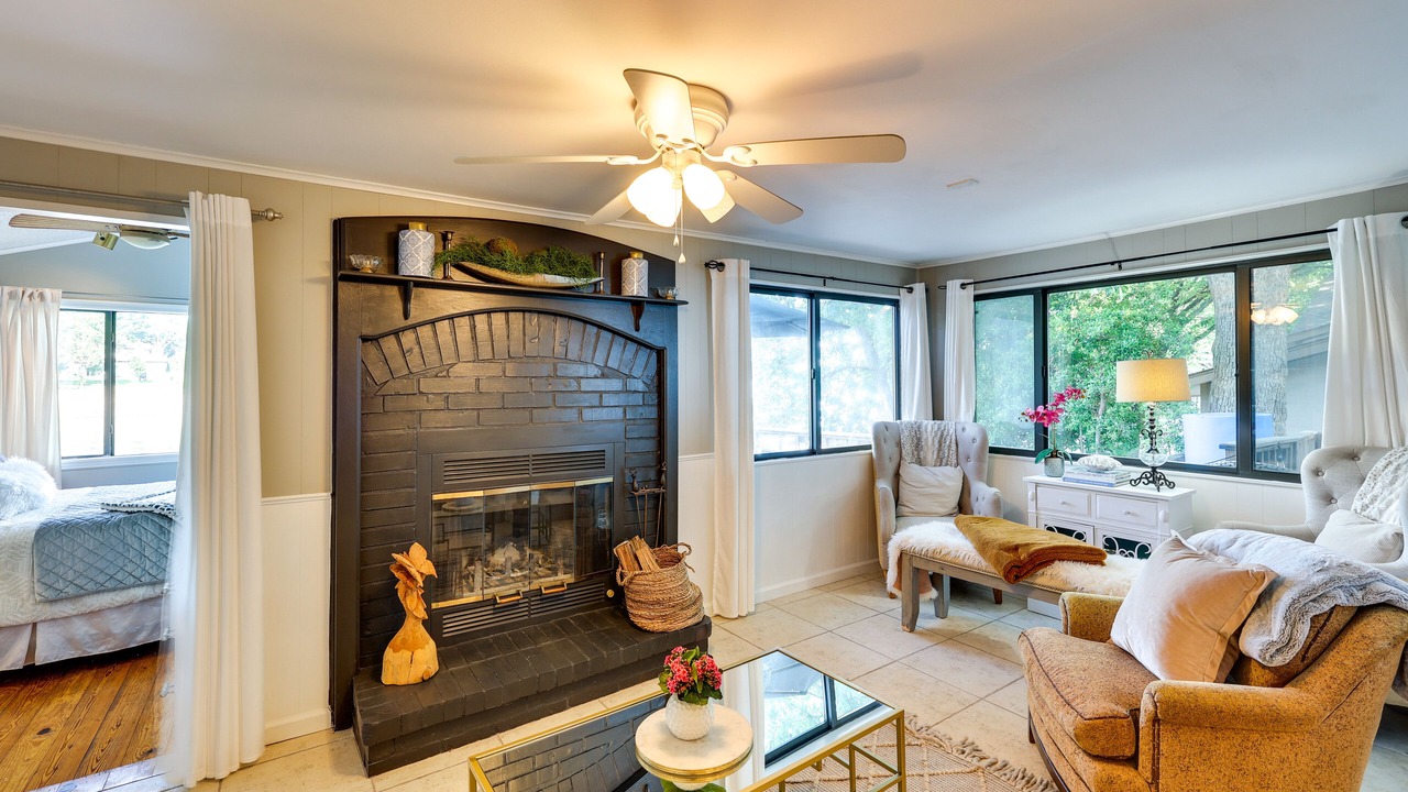 Photo of Livingroom in Vinita