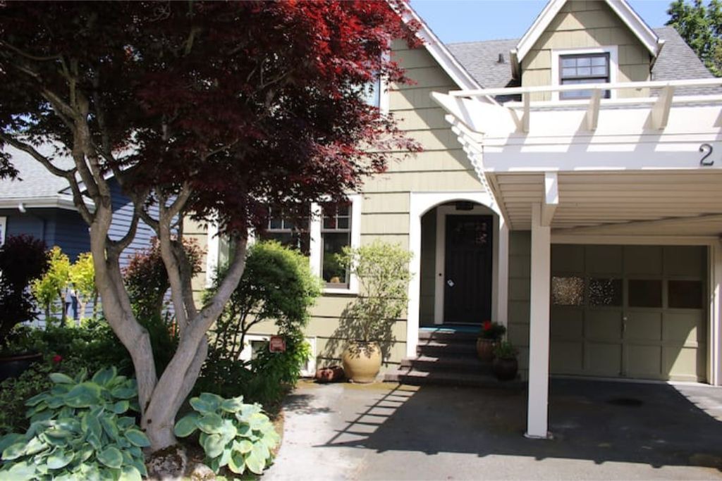 Photo of Outdoor in East Queen Anne