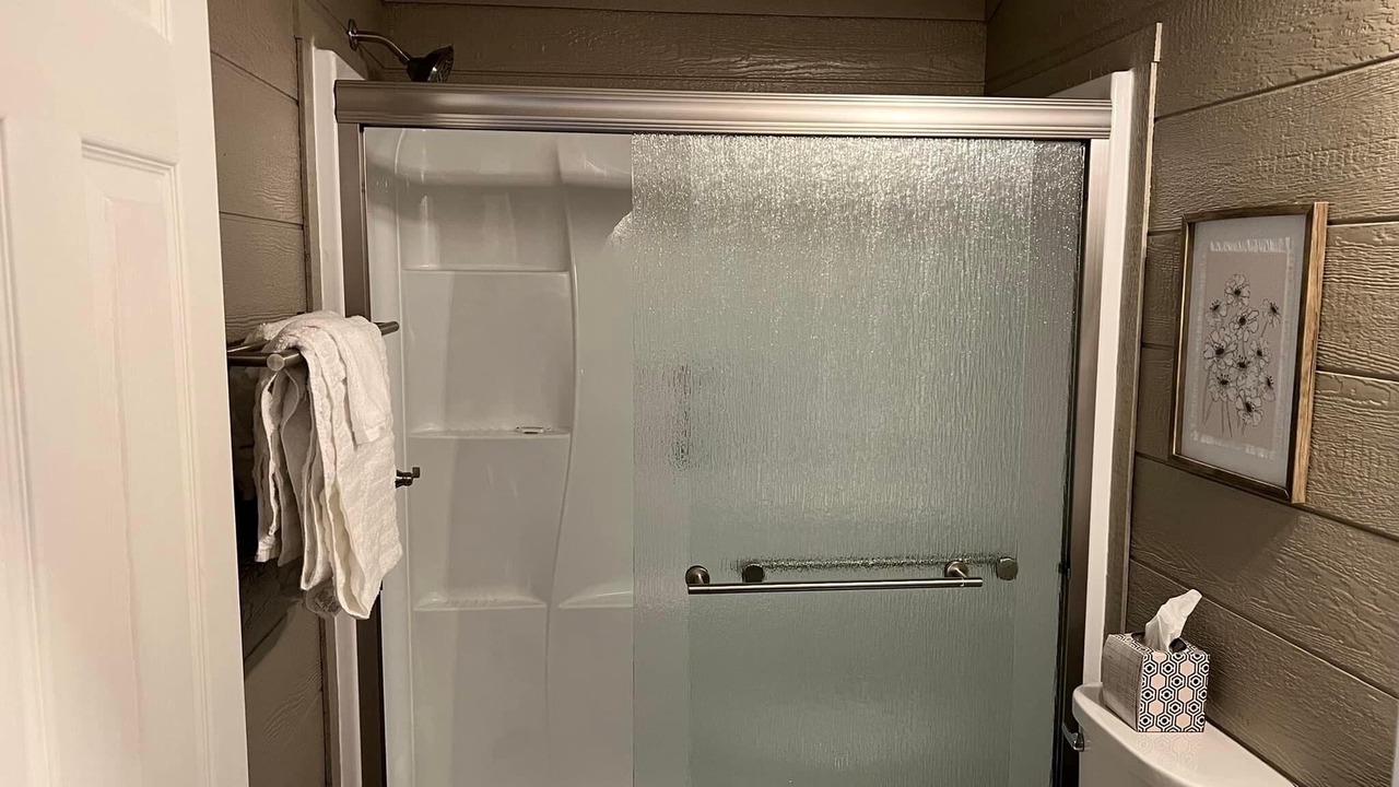 Photo of Bathroom in Chestnut Mound