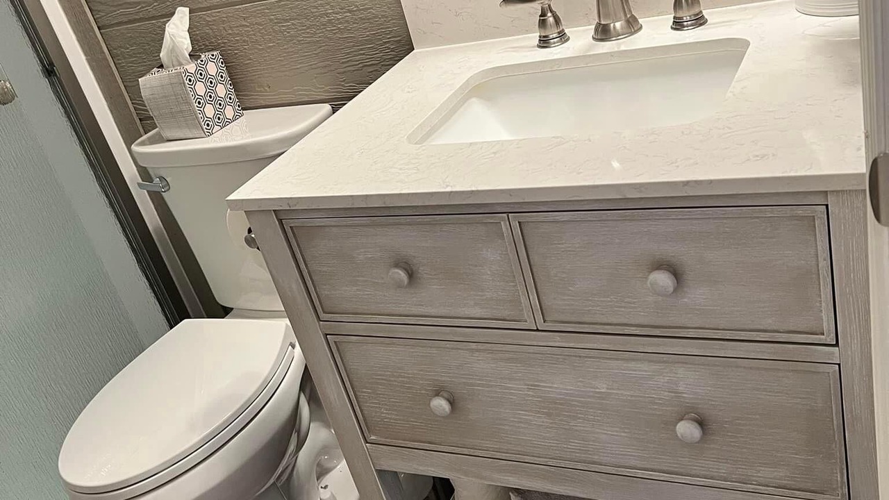 Photo of Bathroom in Chestnut Mound