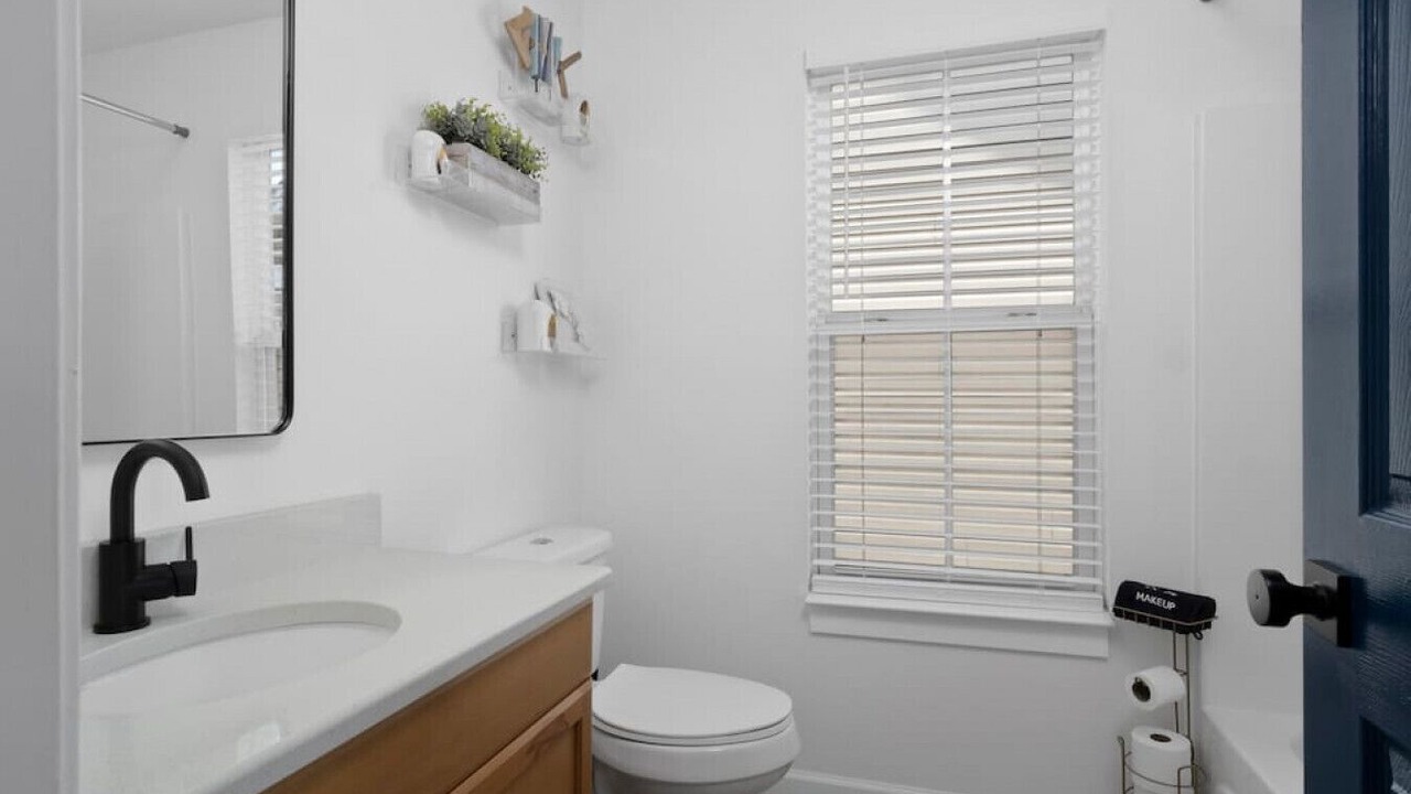 Photo of Bathroom in The Gate
