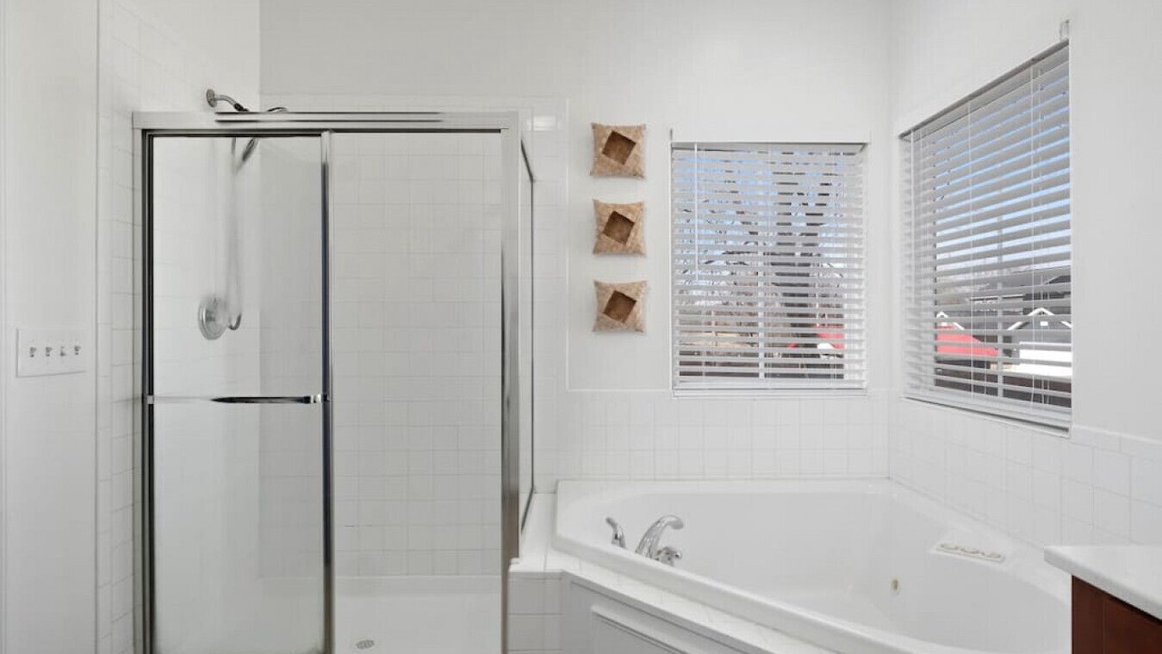 Photo of Bathroom in The Gate