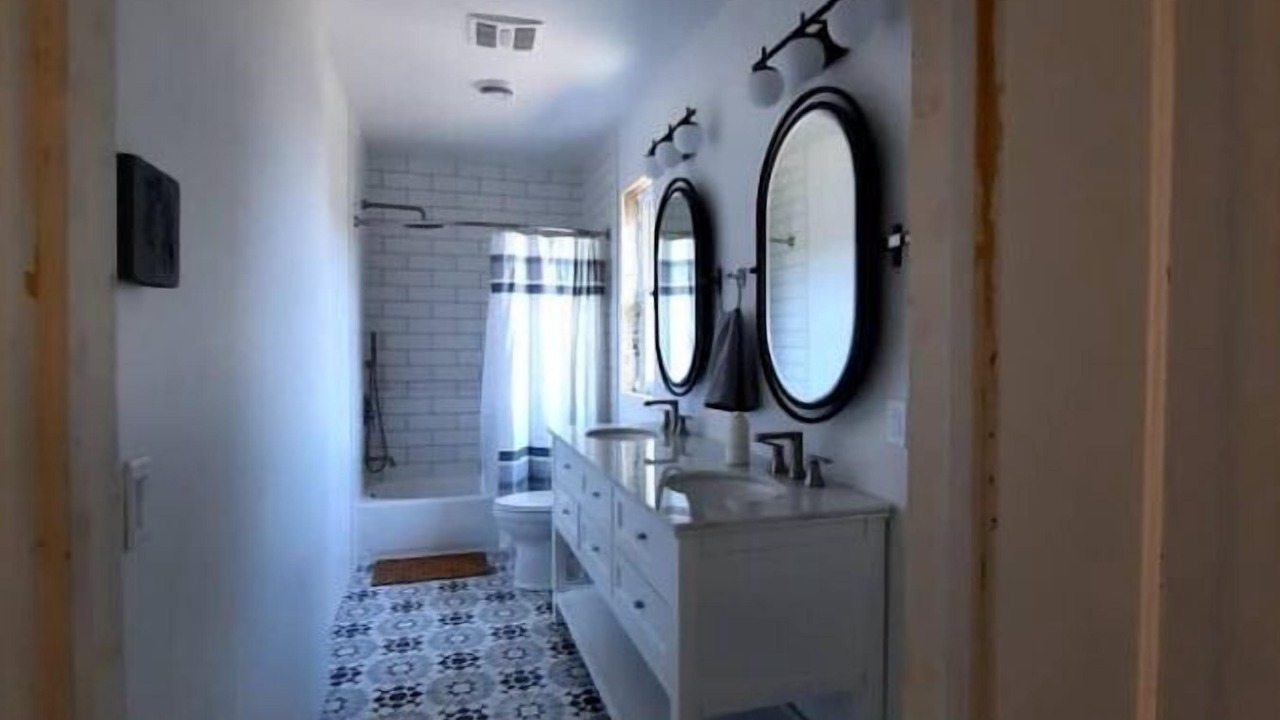 Photo of Bathroom in Escanaba