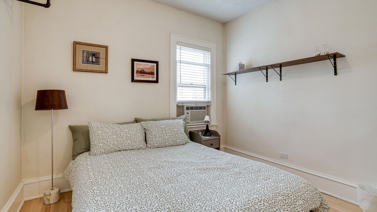 Photo of Bedroom in Elliot Park