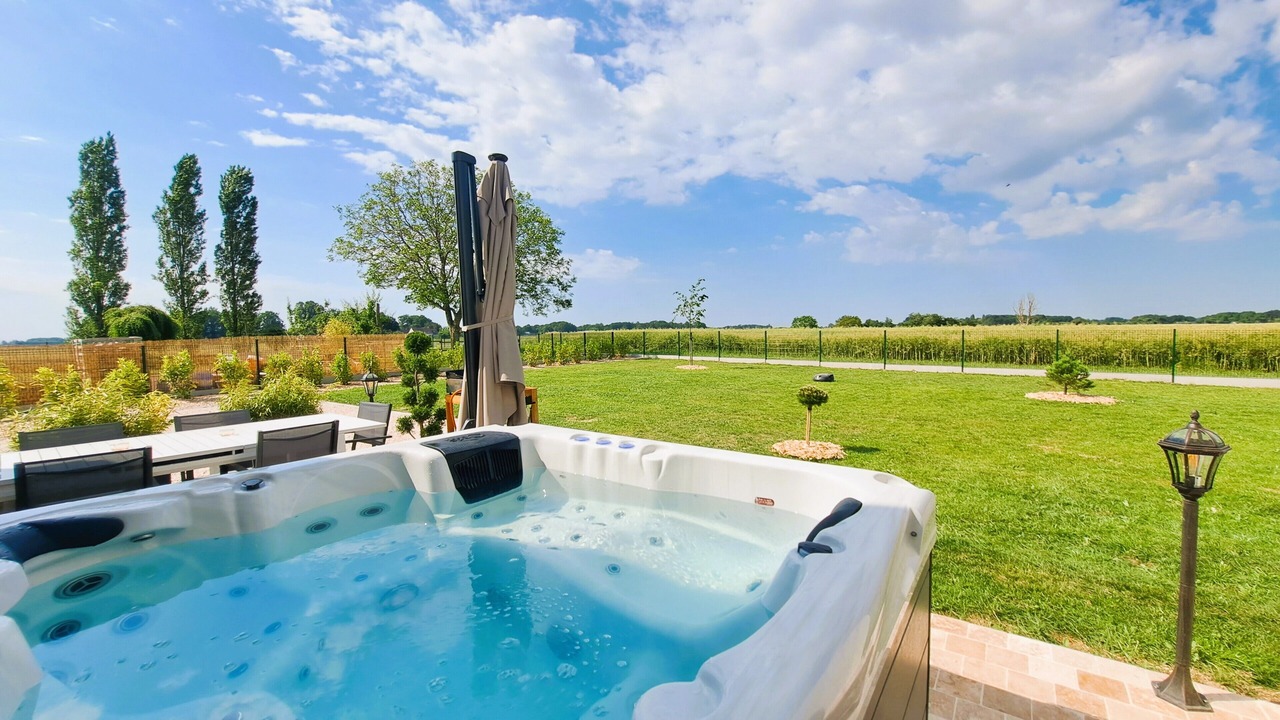 Photo of Outdoor in Saint-Branchs