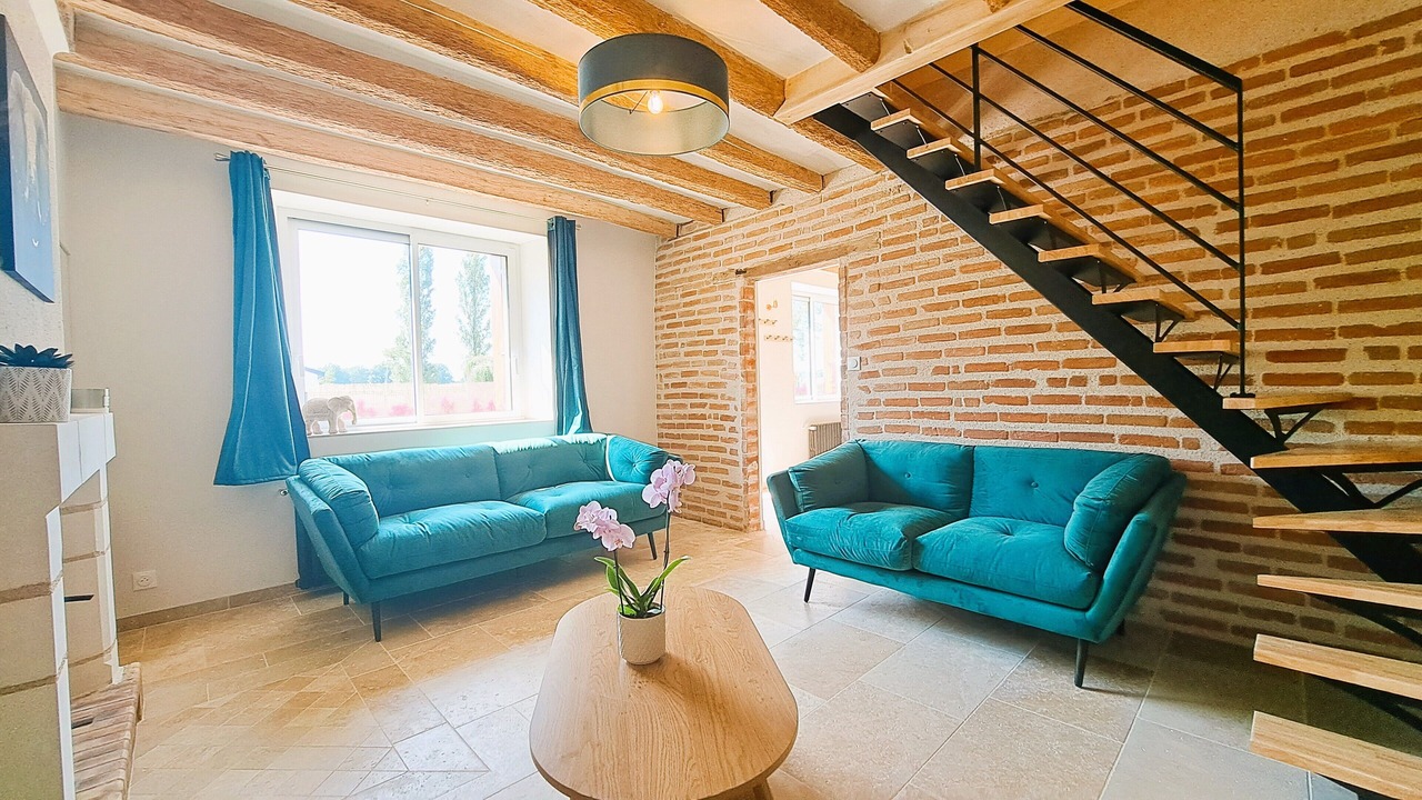 Photo of Livingroom in Saint-Branchs