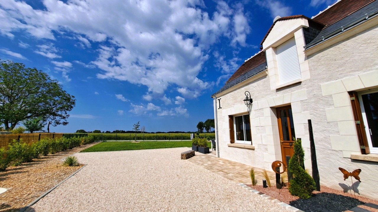 Photo of Outdoor in Saint-Branchs