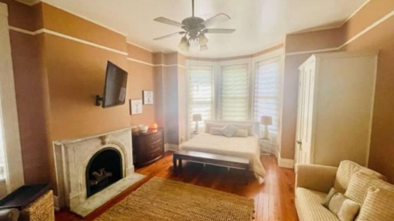Photo of Livingroom in West Freemason