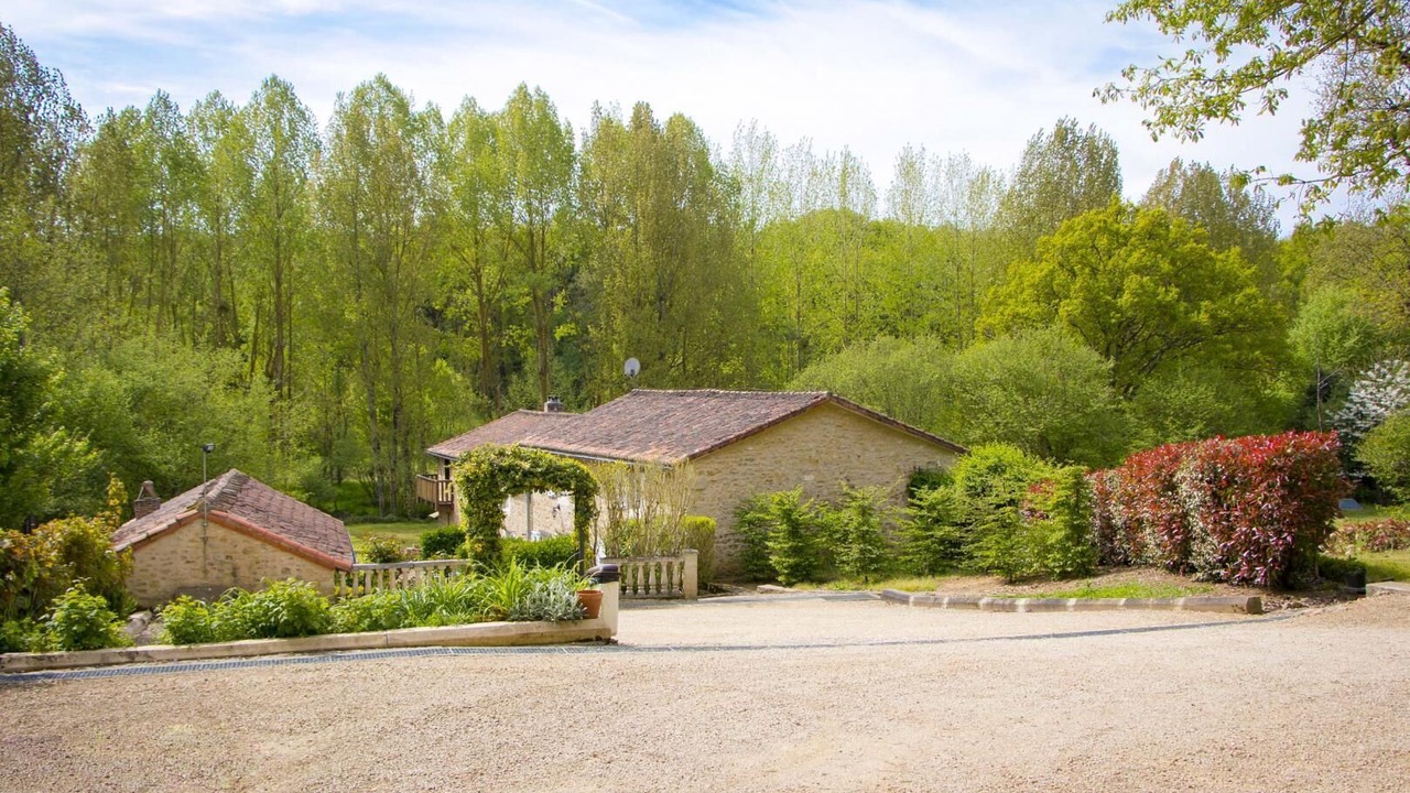 Photo of Outdoor in Chalandray