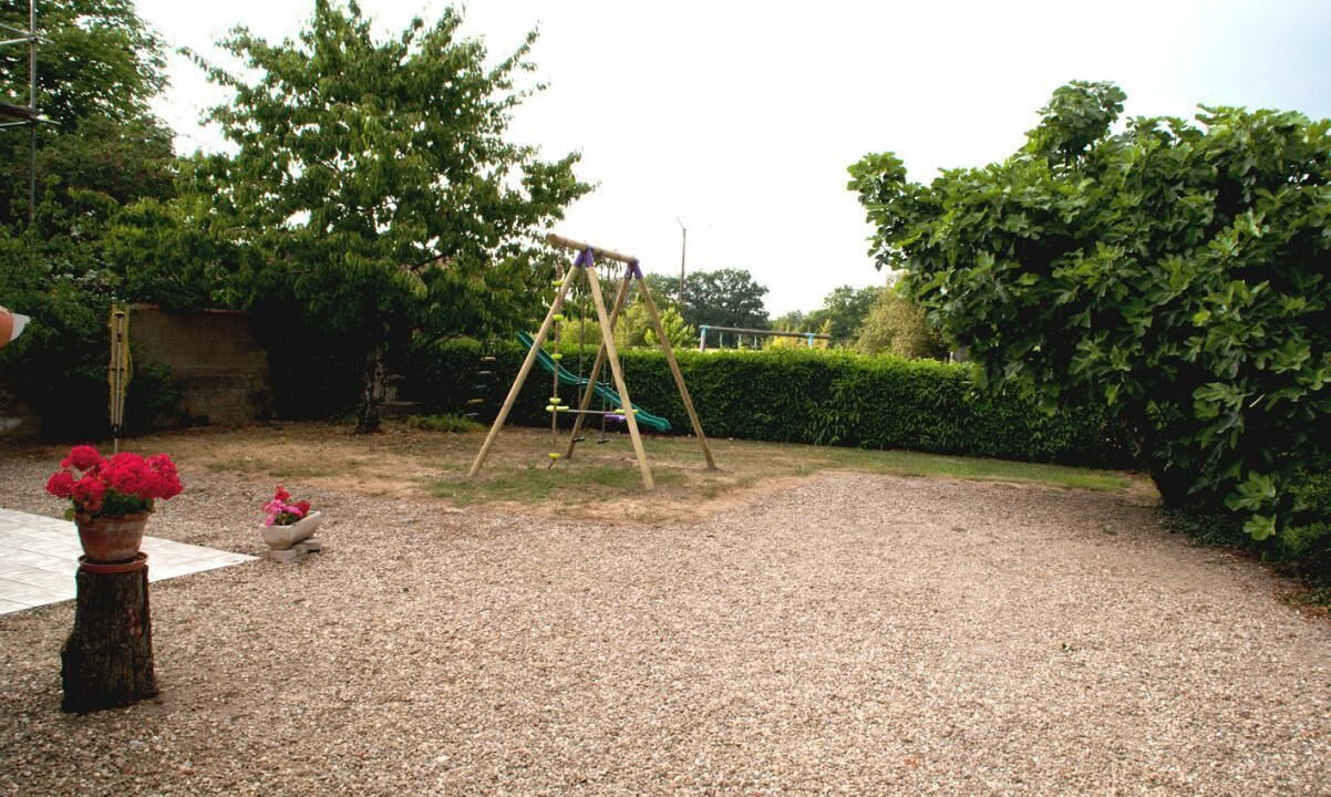 Photo of Others in Lathus-Saint-Remy