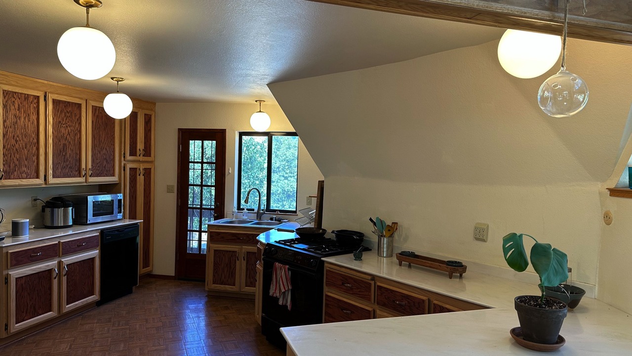 Photo of Kitchen in Iowa Hill
