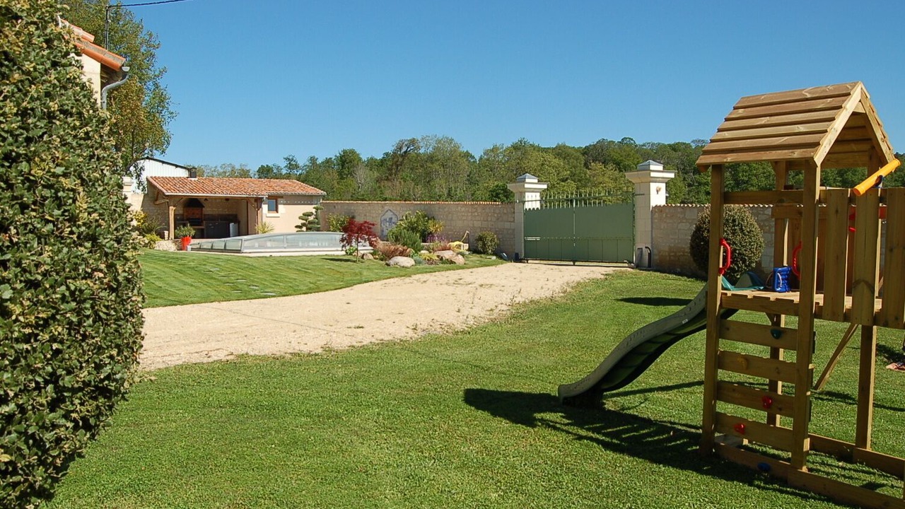 Photo of Others in Bournand