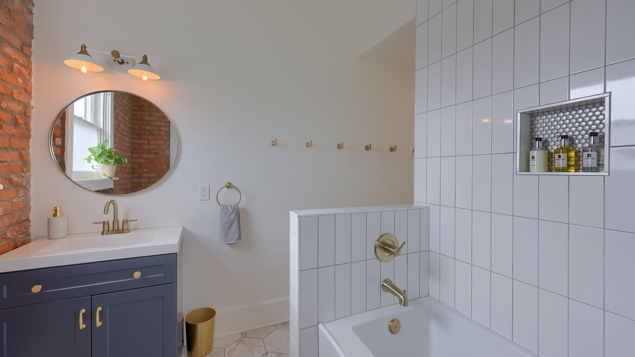 Photo of Bathroom in Rheems